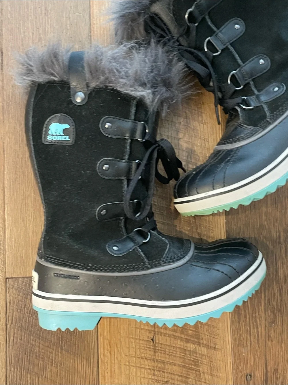 Sorel winter snow boots girl 4